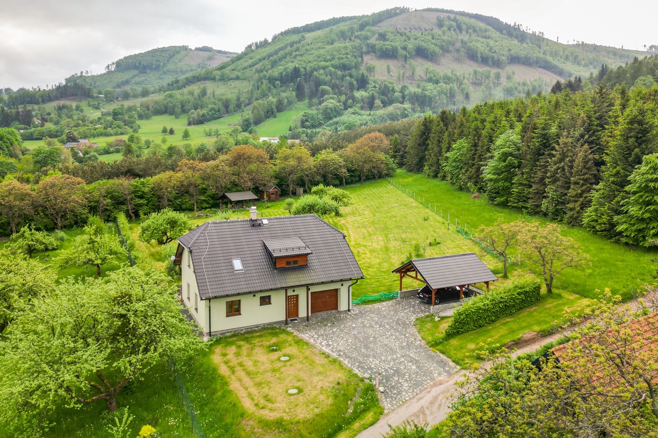 Rodinný dům 5+kk, Trojanovice - Beskydy - foto 1